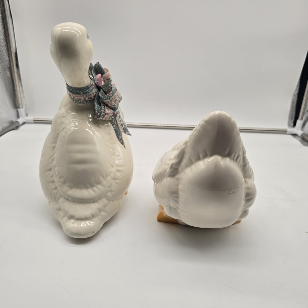 Vtg 1987 Ceramic White Duck Ceramic Geese Goose Figurines Cottage Core Lot Of 2 - Picture 6 of 16